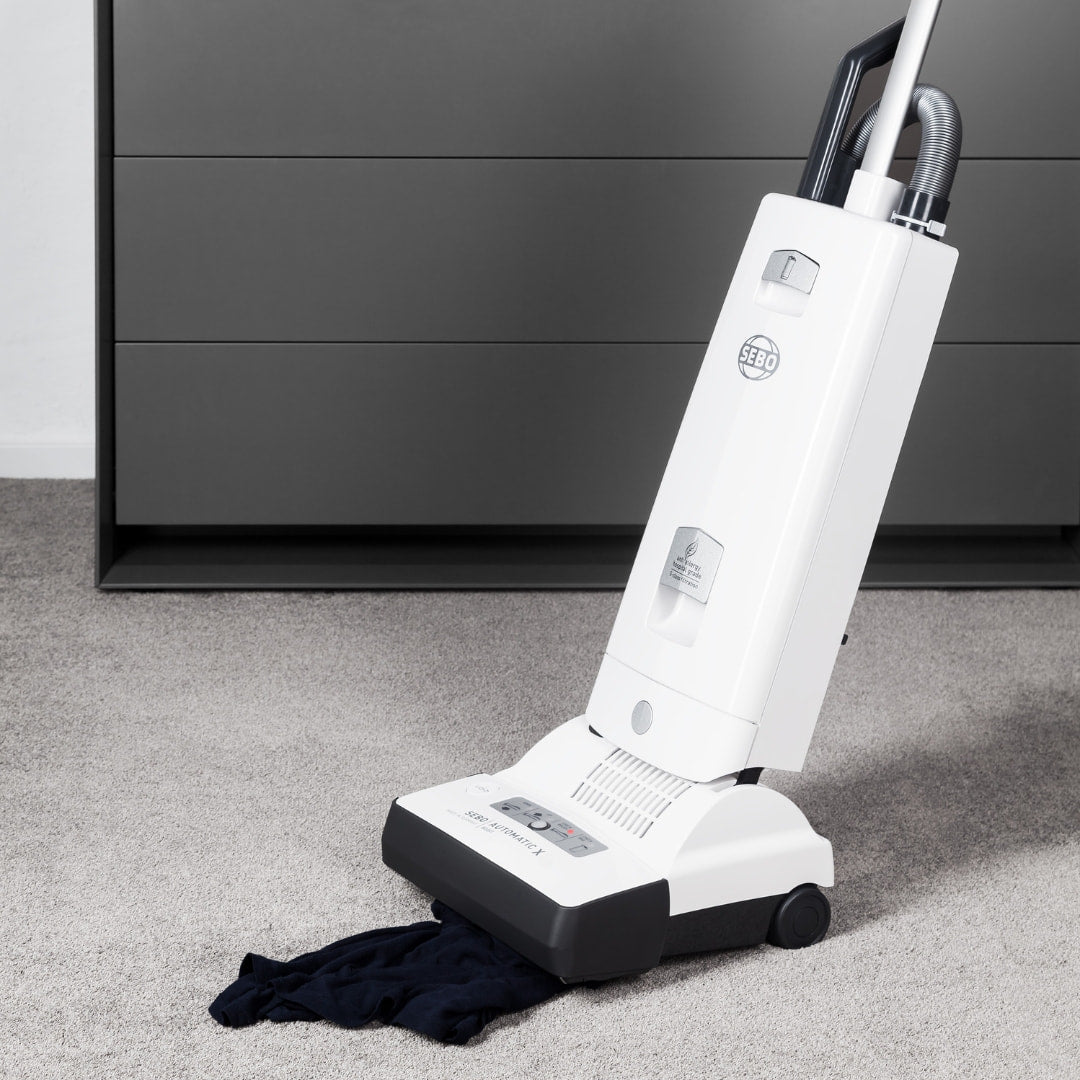 Brush roller shuts off instantly when clogged