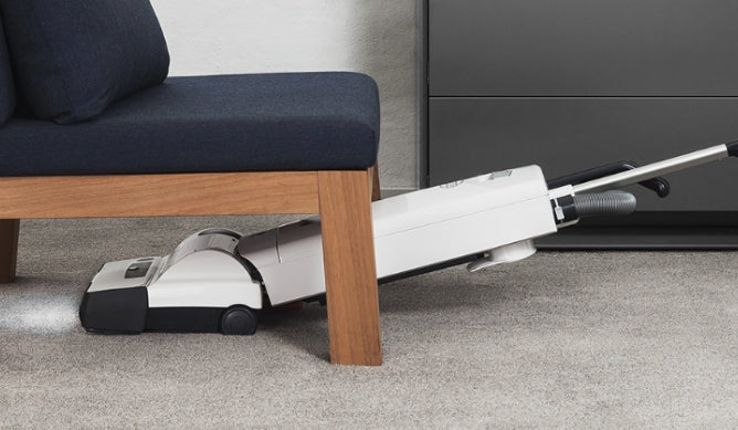 SEBO X7 Head Lamp and Flat-to-floor profile for cleaning under furniture